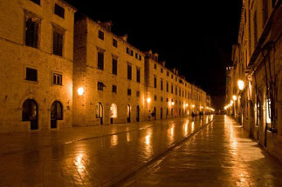 Dubrovnik bei Nacht