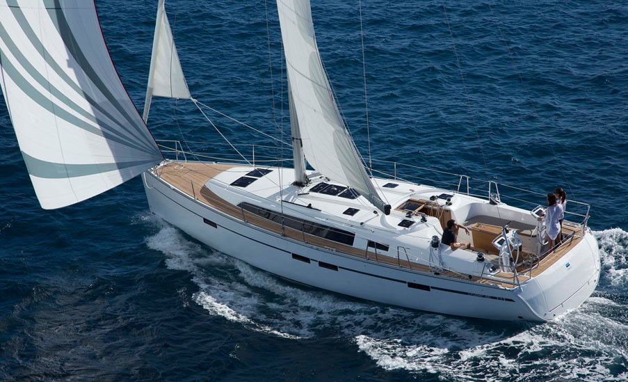 Sailing yacht